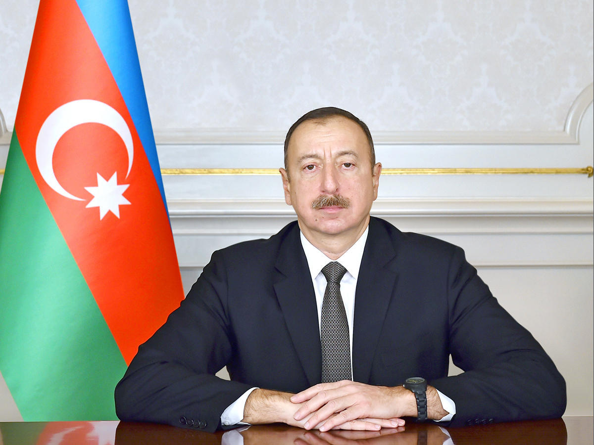 azerbaycan-prezidentinden-maska-taxmayanlara