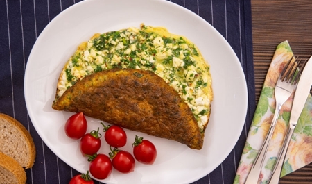 goyertili-pendirli-omlet-resepti