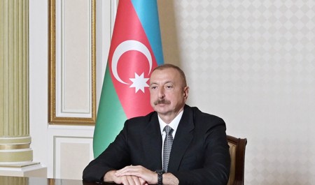 prezident-ilham-eliyev-azerbaycan-qadinlarini-teltif-edib